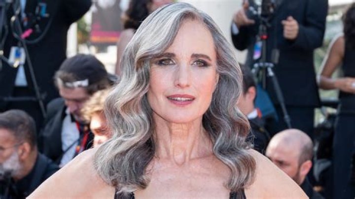 Andie MacDowell, 64, Rocks The Runway With Silver Hair: Photo – Hollywood Life