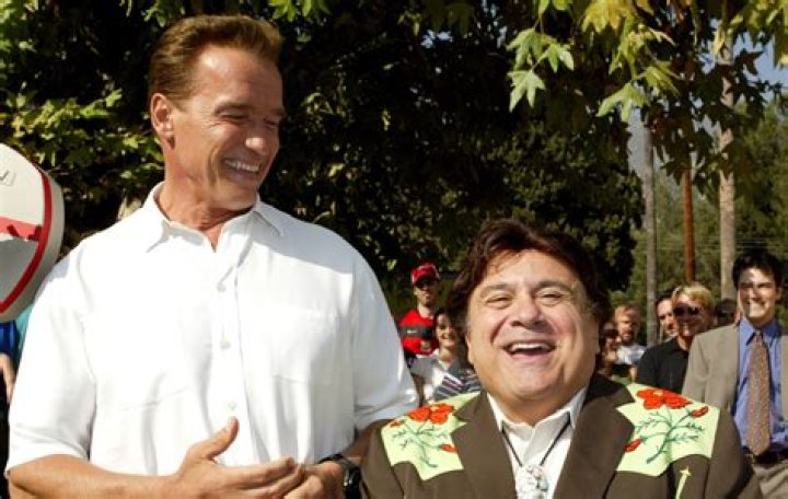 Arnold Schwarzenegger & Danny DeVito Together Again – Hollywood Life