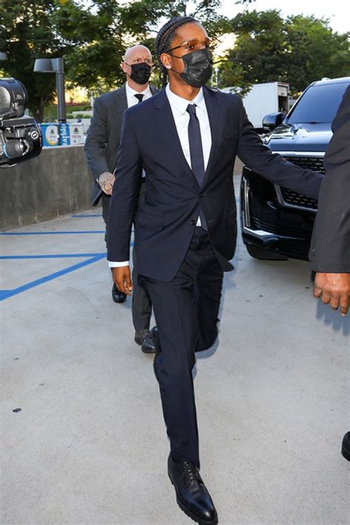 ASAP Rocky Arrives In Court To Face Assault Charges – Hollywood Life