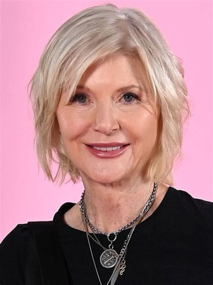 Beth Broderick - Bio, Age, Wiki, Facts and Family