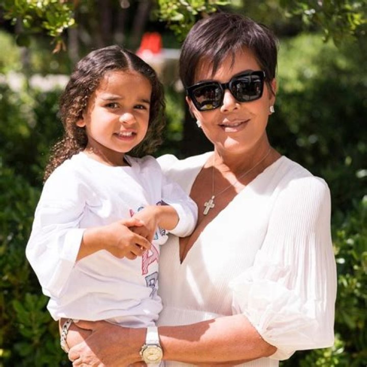 Chris Brown Treated Daughter Royalty ‘Like A Princess’ On Her 6th Birthday With 2 Cakes & More