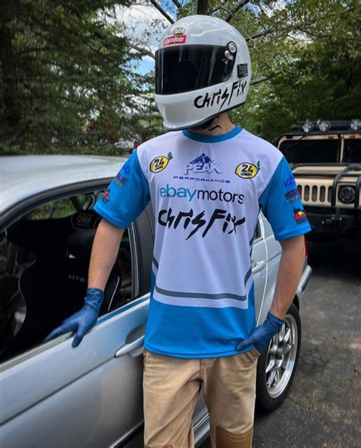 ChrisFix - Bio, Age, Wiki, Facts and Family