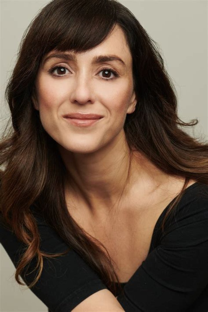 Christina Bennett Lind - Bio, Age, Wiki, Facts and Family
