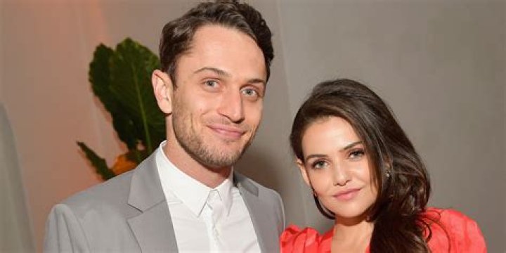 Colin Woodell- Wiki, Wife, Net Worth, Height, Career