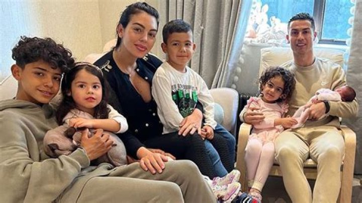 Cristiano Ronaldo Expecting Baby #4 With His Girlfriend After Twins Born