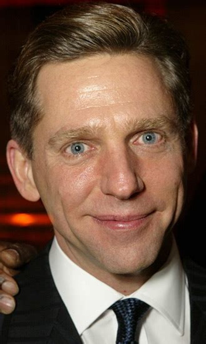 David Miscavige Celebrity Proifle – Hollywood Life