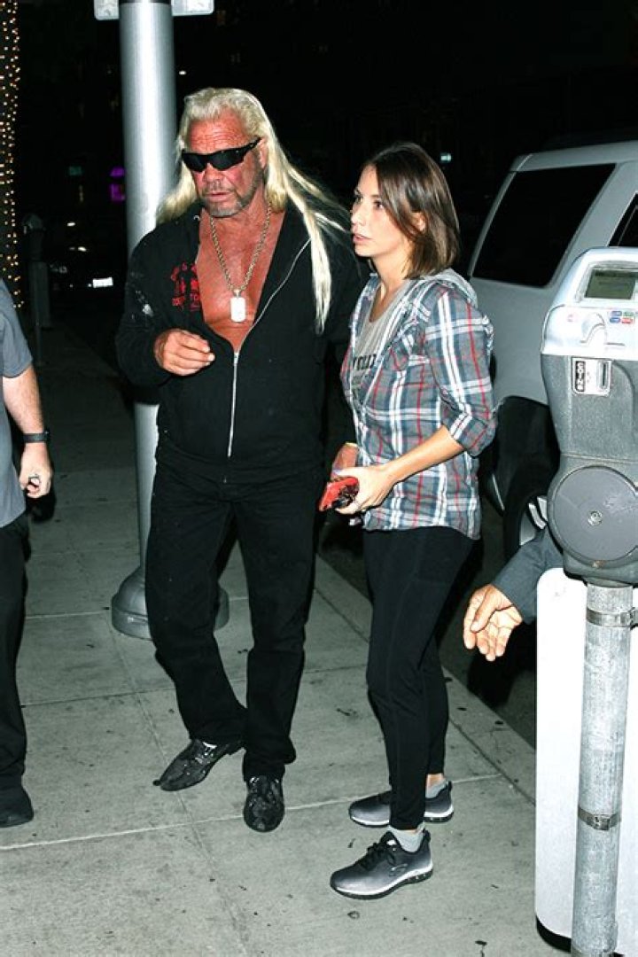 Dog The Bounty Hunter’s Daughter Apologizes For His Homophobic Rant – Hollywood Life