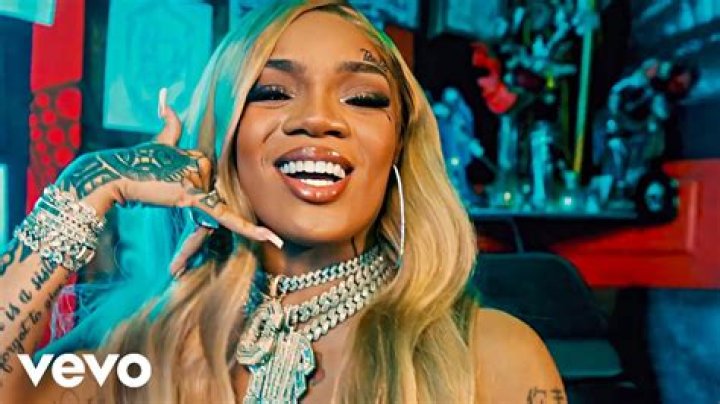 Doja Cat Enlists Tyga For ‘Juicy’ Remix — Watch Music Video – Hollywood Life