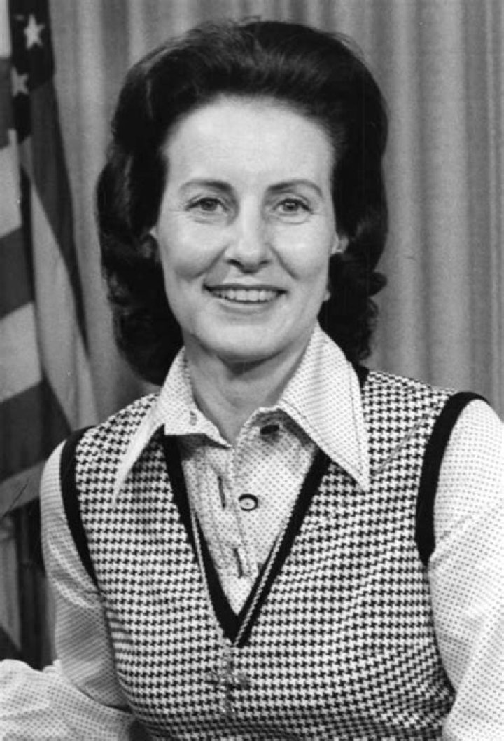 Elaine Schwartzenburg Edwards