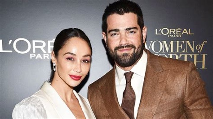 Engaged Couple Splits – Hollywood Life
