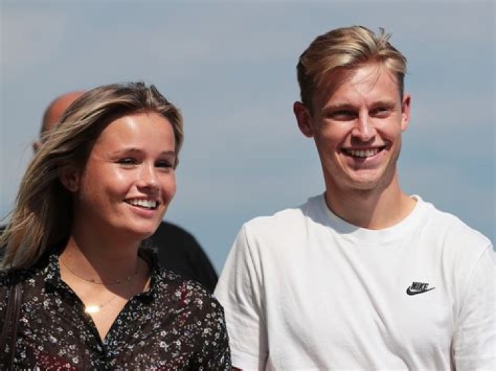Frenkie de Jong - Bio, Age, weight, height, Wiki, Facts and Family