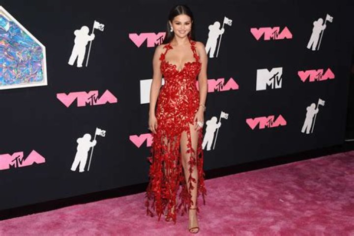 Give Yourself A Red Carpet Worthy Facial, Like Selena Gomez, At Home In 3 Steps 