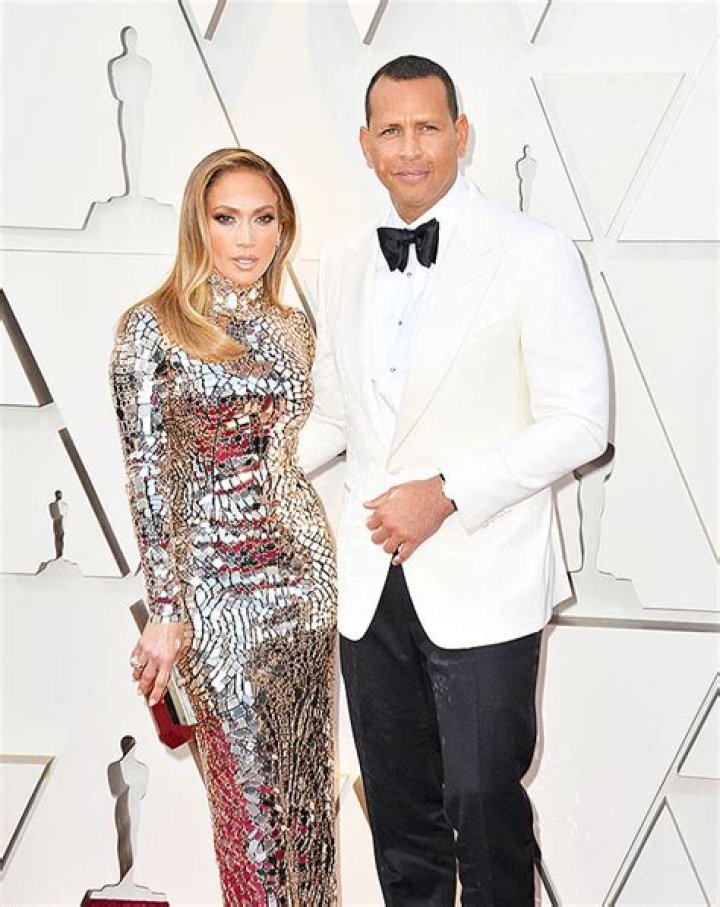 Jennifer Lopez & Alex Rodriguez’s Madonna & ‘Karate Kid’ Costume: Pics – Hollywood Life
