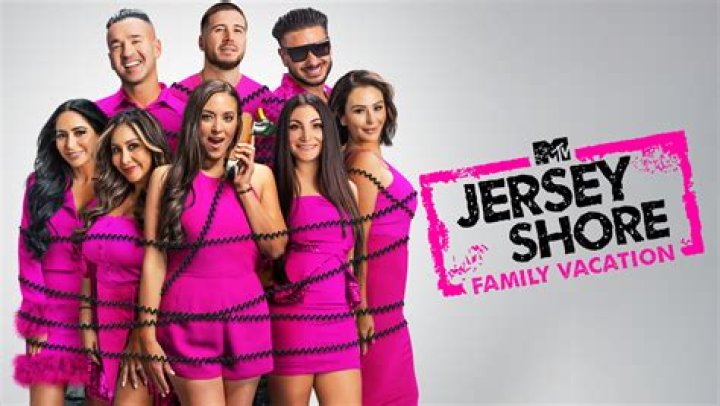 ‘Jersey Shore’ Preview: Angelina Makes A Last Minute Wedding Invite As The Group Returns To Seaside