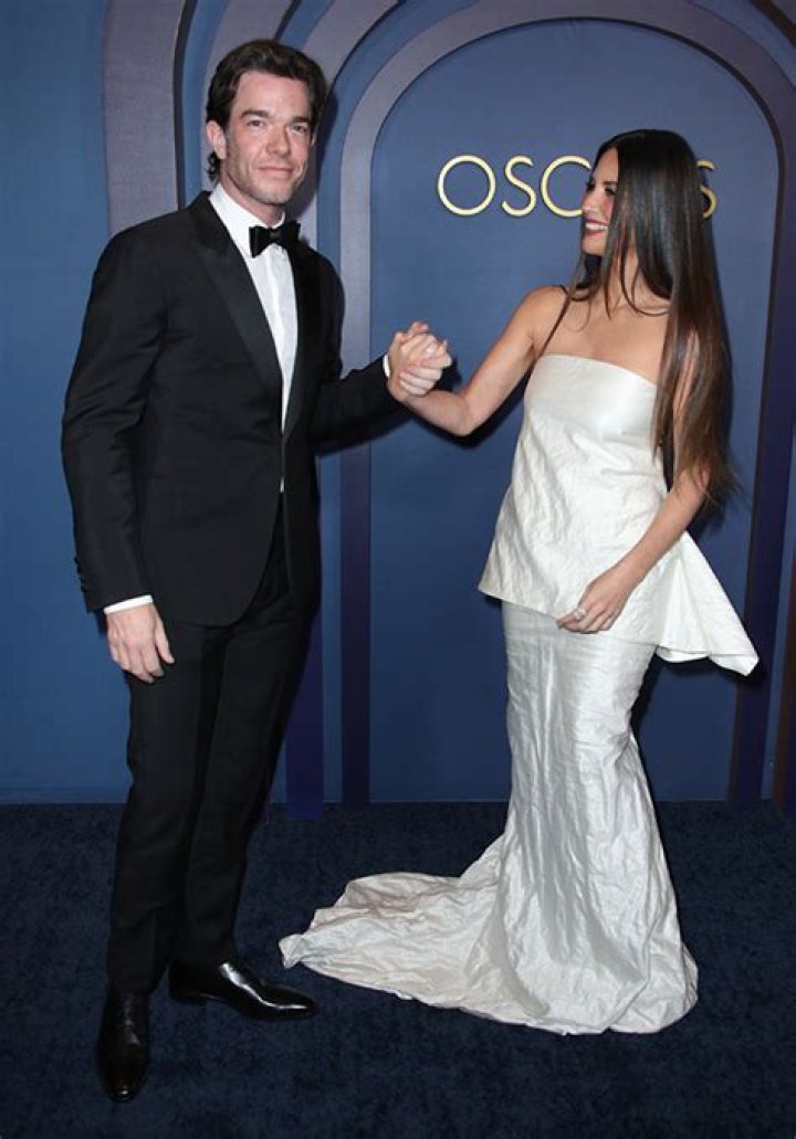 John Mulaney and Olivia Munn Make Red Carpet Debut at Governors Awards – Hollywood Life