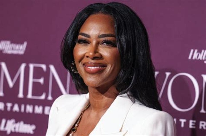 Kenya Moore Shades ‘RHOA’ Co-Star Marlo Hampton: ‘I’m An Icon, She’s An Ex-Con’