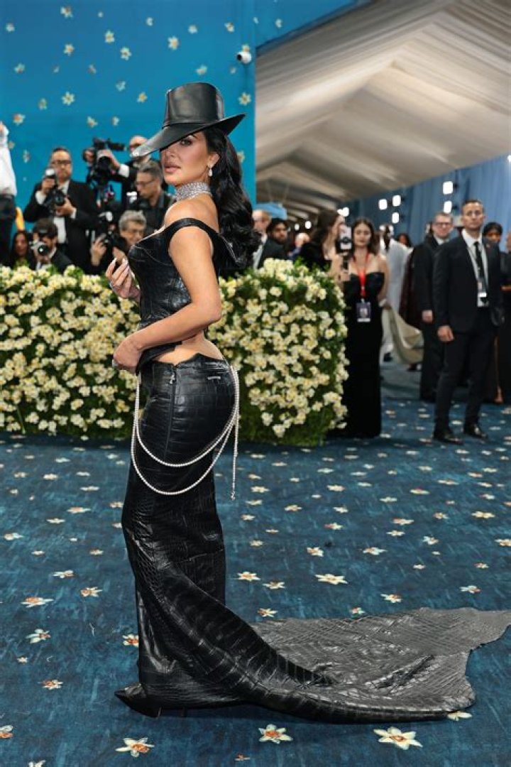 Kim Kardashian Trying To Steal Beyonce’s ‘Lemonade’ Thunder During Premiere? The Truth