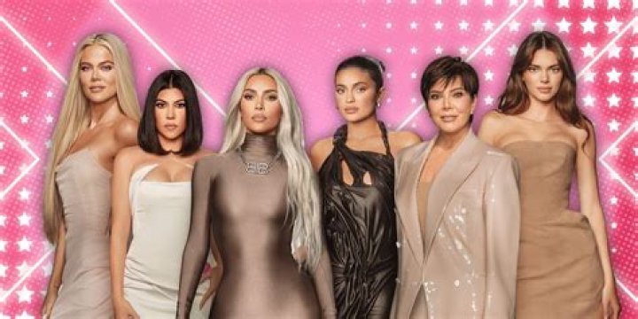 ‘Kourtney & Kim Take Miami’ Recap — The Kardashians Diss Kris Humphries – Hollywood Life