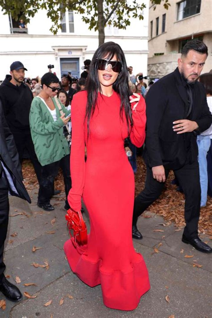 Kylie Jenner Dons Blue Mini Dress At Paris Fashion Week: Photos – Hollywood Life