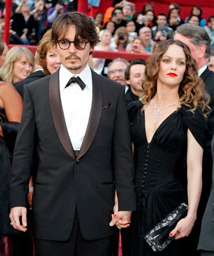 Lily-Rose Depp Reveals How Dad Johnny Protected Her From Fame As A Kid – Hollywood Life