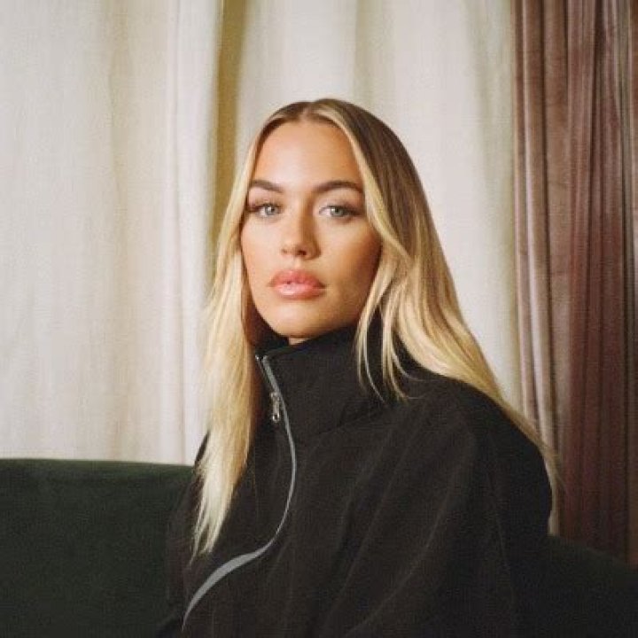 Lottie Tomlinson