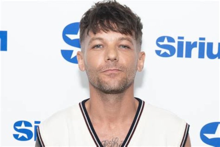 Louis Tomlinson’s Dad: Suicide Attempt ‘Not About’ 1D Singer — What Caused Distress?
