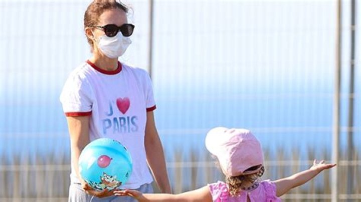 Natalie Portman Plays With Daughter Amalia, 4, At The Park In Australia — Cute Photos