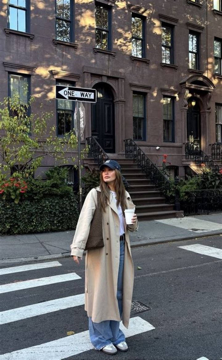 NYC Outfit Photo – Hollywood Life