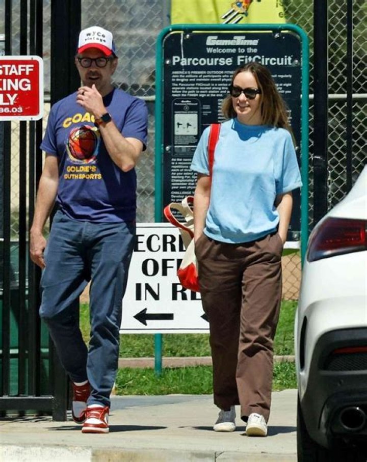 Olivia Wilde Steps Out For 1st Time Since News Of Split With Jason Sudeikis – See Pics