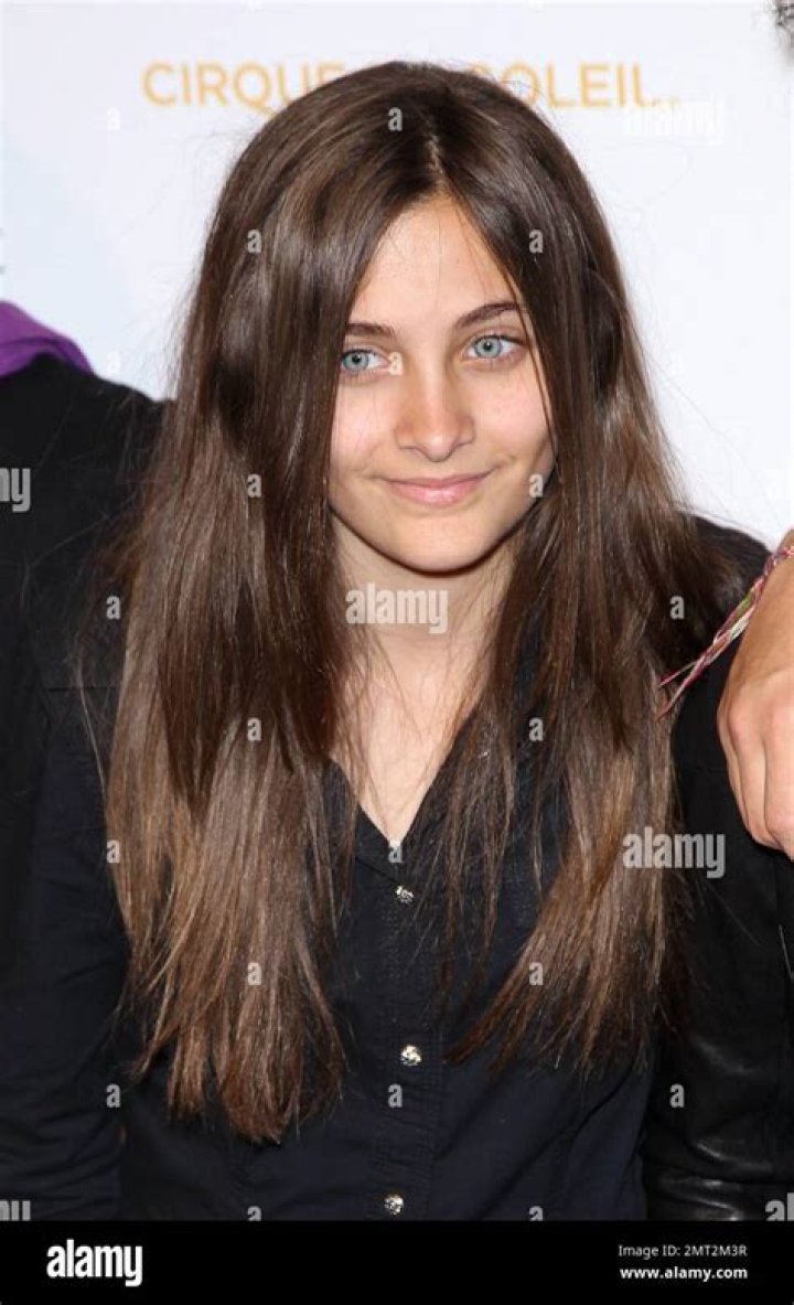 Paris Jackson — See Pics Of Michael Jackson’s Daughter – Hollywood Life