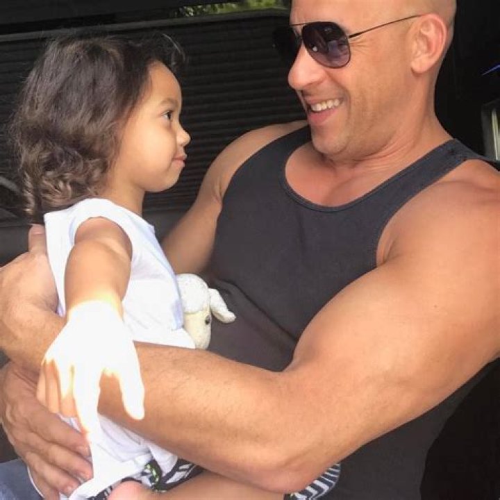 Pauline Sinclair - Bio, Age, Wiki, Facts and Family