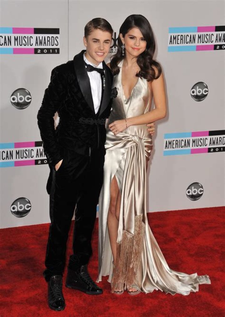 Selena Gomez Forgetting About Justin Bieber In Dubai: New Love Interest?