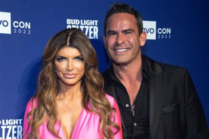 Teresa Giudice & Luis Call Joe, Melissa Gorga ‘Insecure’ – Hollywood Life
