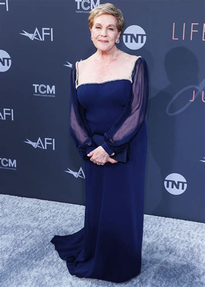 ‘The Sound Of Music’ Child Actors Reunite To Celebrate Julie Andrews – Hollywood Life