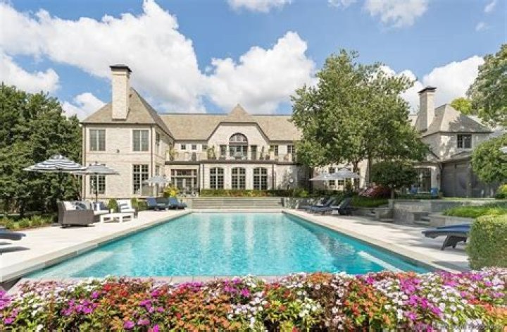 Travis Kelce Buys New House for ‘Privacy’ Amidst Taylor Swift Romance – Hollywood Life