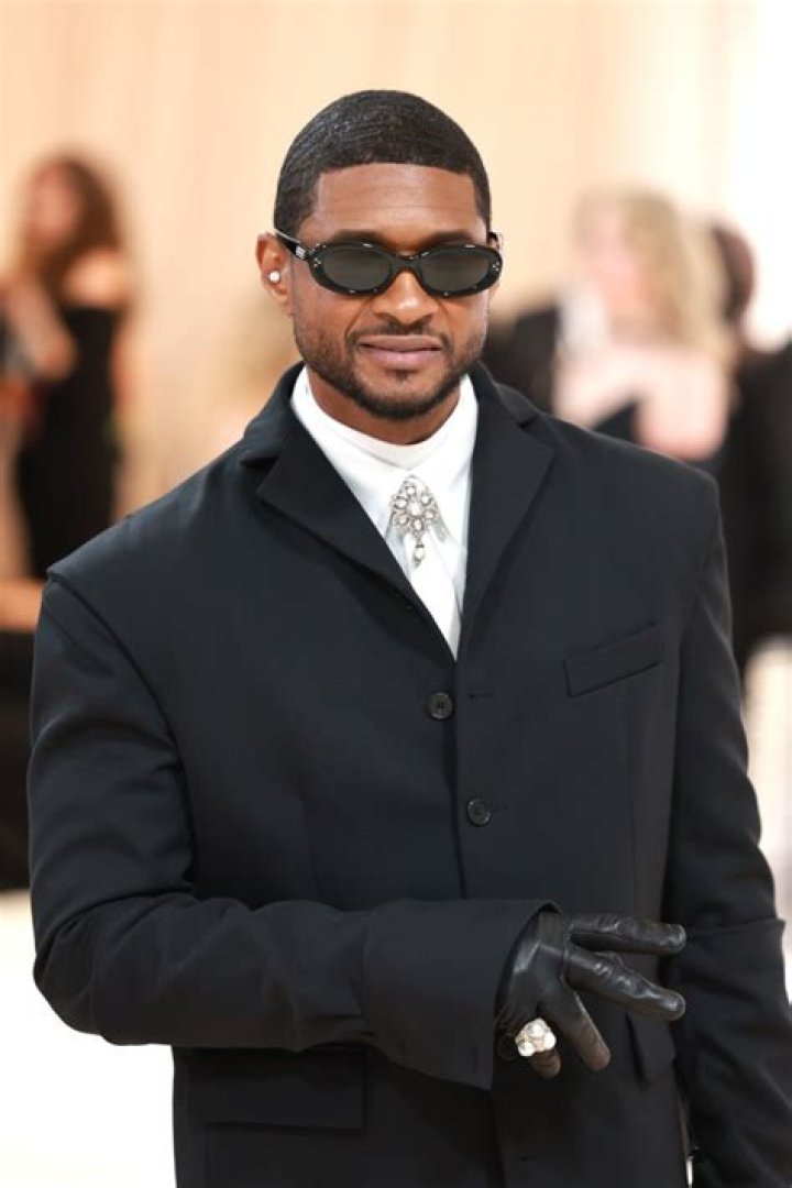 Usher & More – Hollywood Life