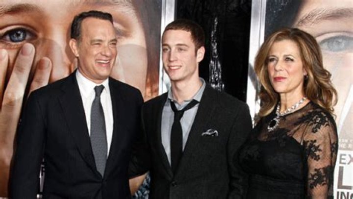Who Is Chet Hanks? 5 Things About Tom & Rita Wilson’s Son – Hollywood Life