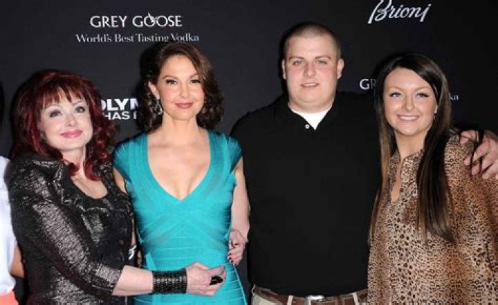 Who Is Grace Pauline Kelley? Wynonna Judd’s Daughter Sentenced To Years In Jail – Hollywood Life