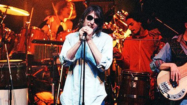 Who Is Mark Hollis? 5 Facts About Late Talk Talk Frontman – Hollywood Life